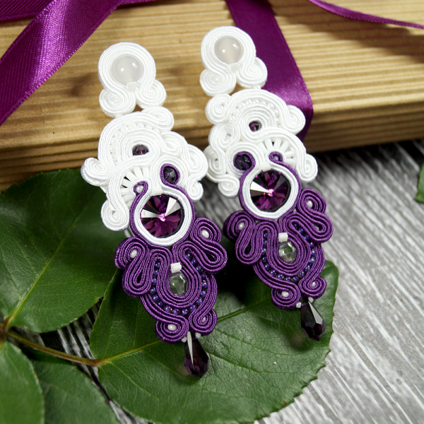 Kolczyki ślubne sutasz - white & purple ORCHID | Leśna Pracownia Biżuterii Ewa Wronka Eva Sutasz
